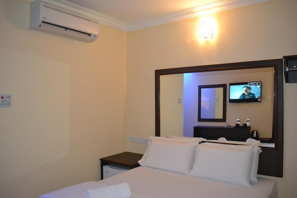 City Times Inn Seri Kembangan Exterior foto